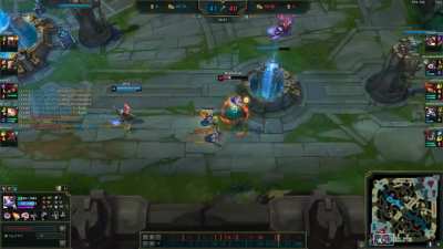 Ad Yuumi gameplay