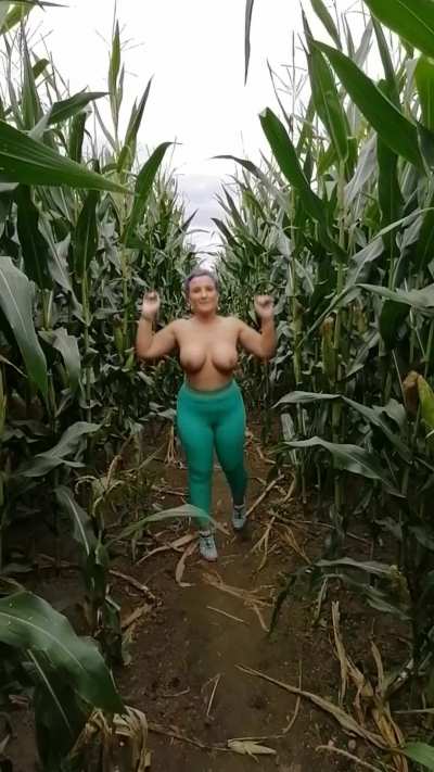 Just being kinda silly in the corn field 🌽🤣🤣