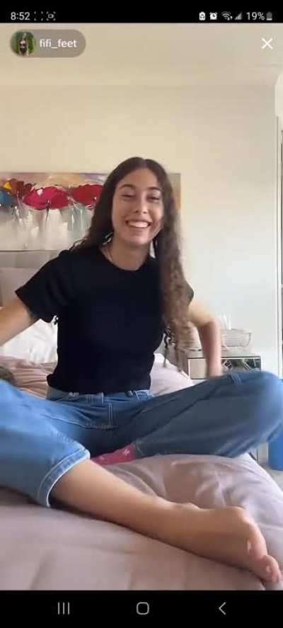 fifi_feet