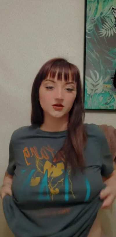 Titty drop for my future sub!!! ❤️❤️❤️