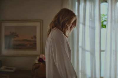 Birthday Teaser: Laura Dern in Lonely Planet (2024)