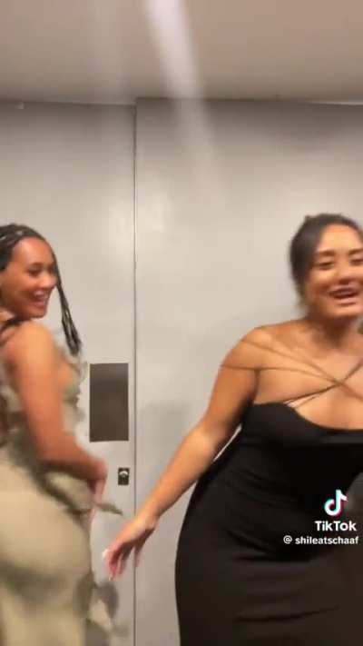 Polynesian women 🤤