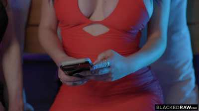 Eve Marlowe And Audrey Noir – Bring A Friend