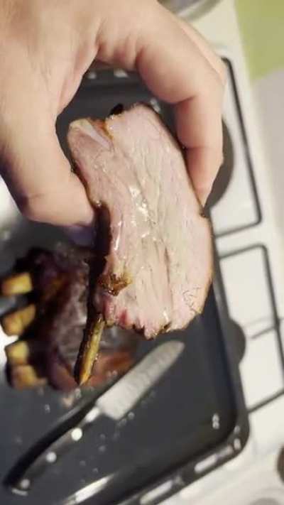 Everyone squeezes brisket … how about ribs?!