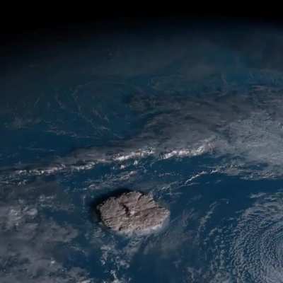 The violent eruption a few hours ago of the Hunga Tonga-Hunga Haʻapai volcano captured by satellites GOES-West and Himawari-8.
