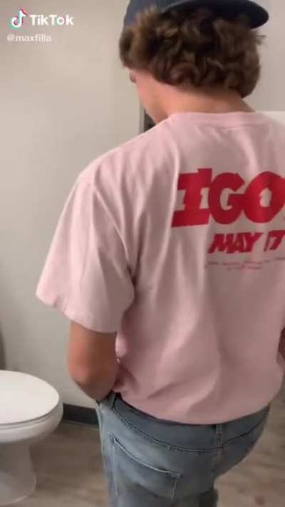 Always anoying when you spray everywhere