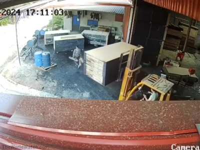 [LFO] Forklift “Acci<wbr>dent,<wbr>” Vietnam. The Poor Guy was Right In Front Him & He Didn’t See Him. How?