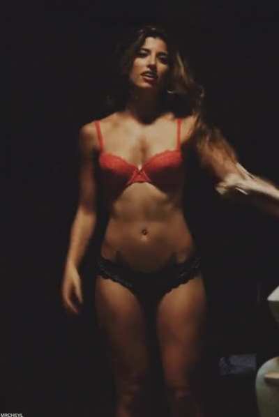 Tania Raymonde