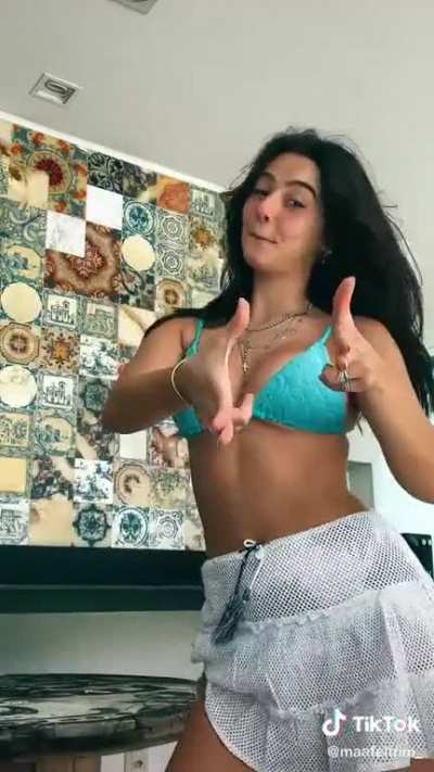 @maafeltrim_ she is gorgeous
