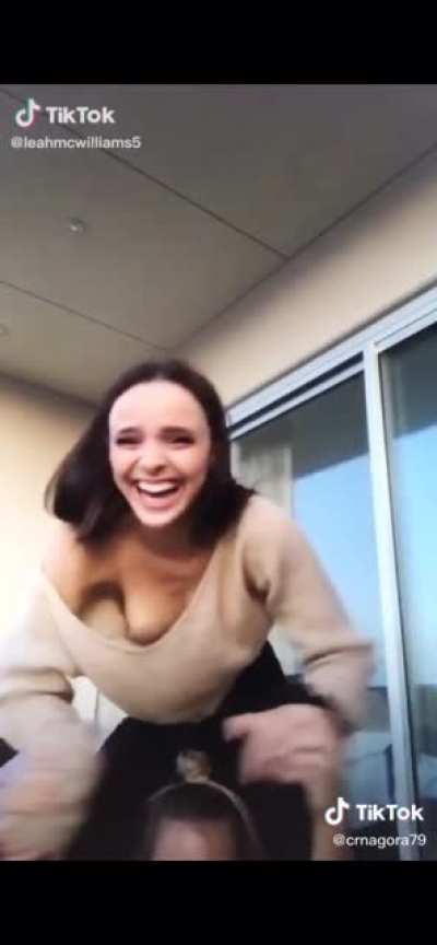 hot downblouse