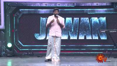 Witty Vijay Sethupathi!! Here he's telling that when he was in school he loved a girl, but she loved SRK & finally he took his revenge in Jawan after all these years.