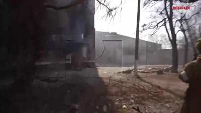 Street battles in Mariupol. DPR troops