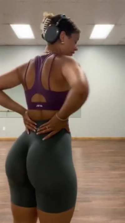 🦫🍑🍑