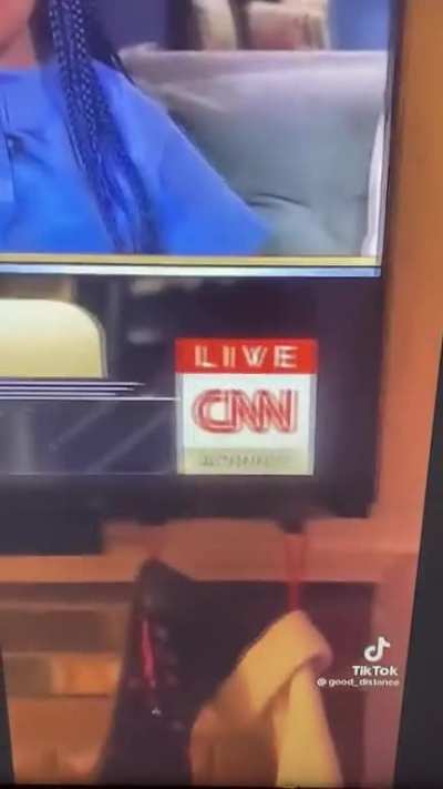 My personal favorite video meme ever of all time I can’t stop watching this and cackling CNN be gettin fuckin played 😭😭😭