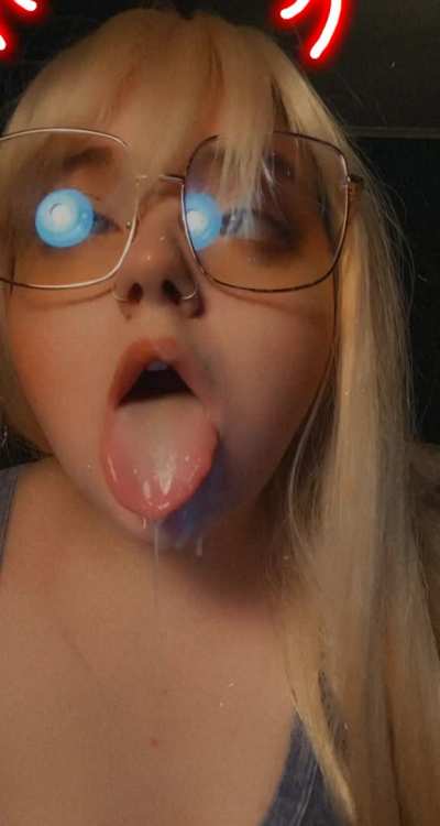 Feed me some cum!