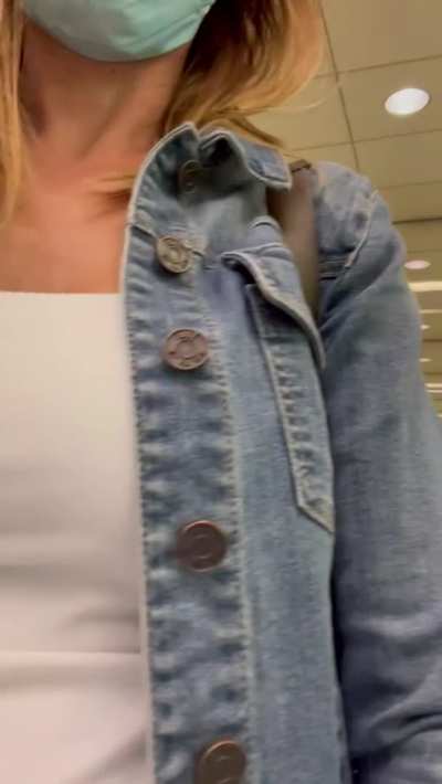 Airport shena<wbr>nigan<wbr>s😉