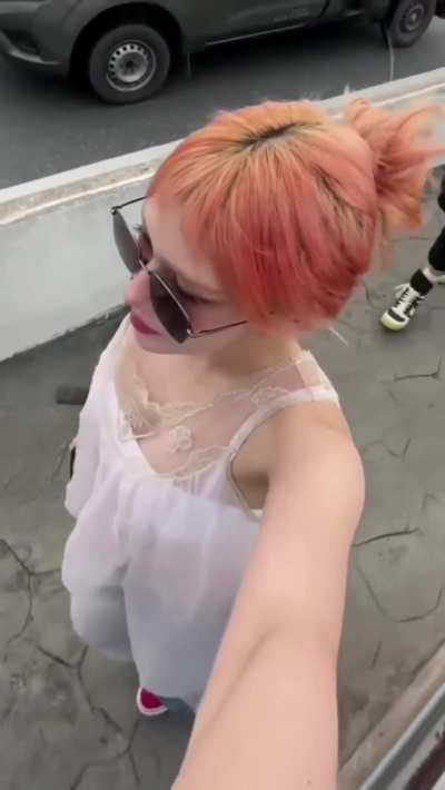 Somi’s cleavage 🤤
