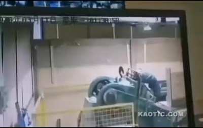 Another Chinese Darwin Award