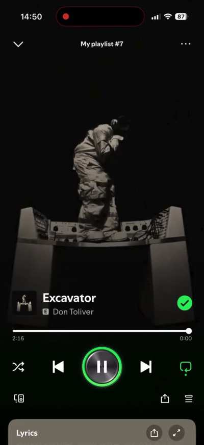 I knew the end of Excavate sounded so similar to No Pole. So i mixed it.