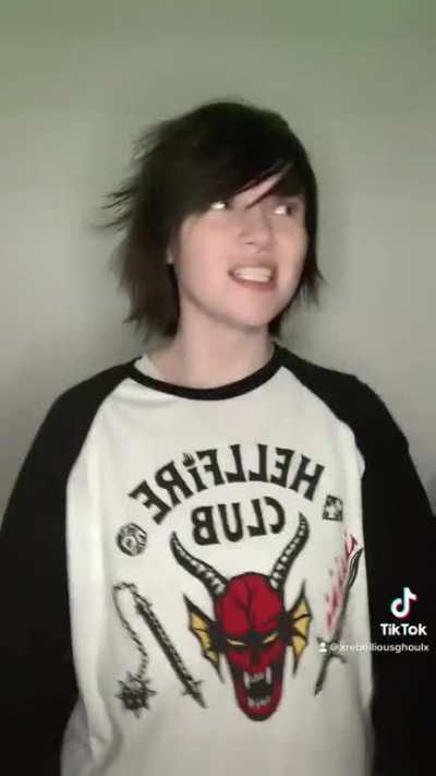 When you let an emo have a tik tok account, all you get is cringe