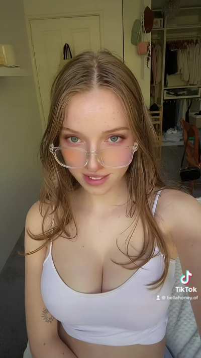 @bellahoneysof