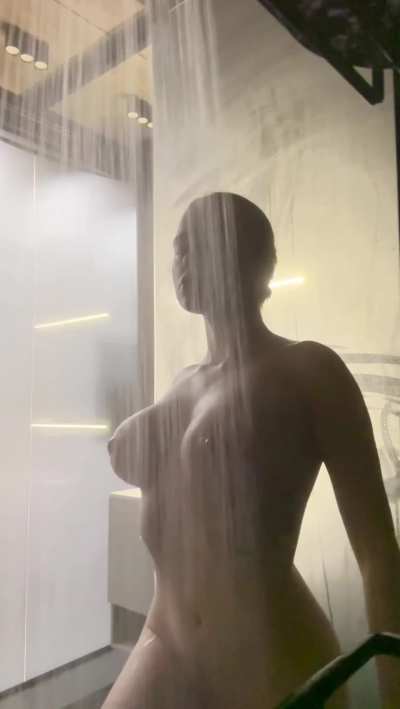 Took a nude in th