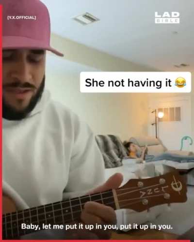 Making annoying songs for your girlfriend 🤣😂