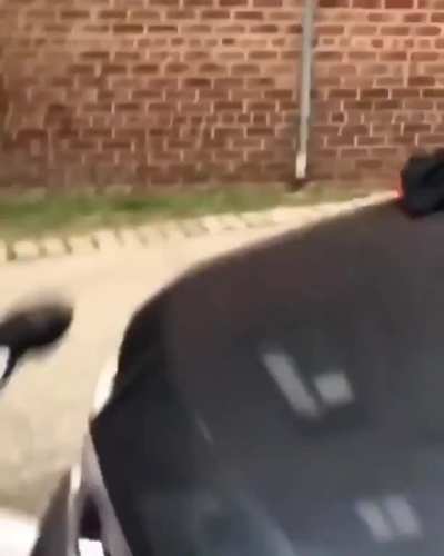Gunna when he pulls up on the guy who keeps making fat jokes about him on r/gunna
