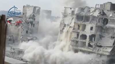 FSA engineers using an improvised cannon to blast apart SAA occupied positions in al-Ameriyah Neighborhood, Aleppo - 2014