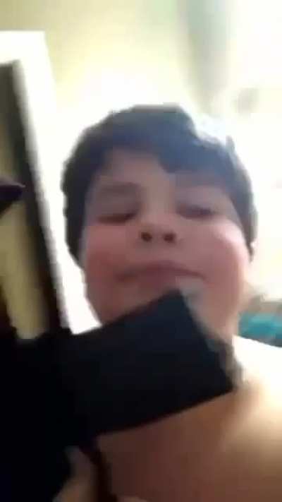 😭