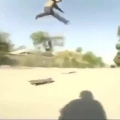 '-'