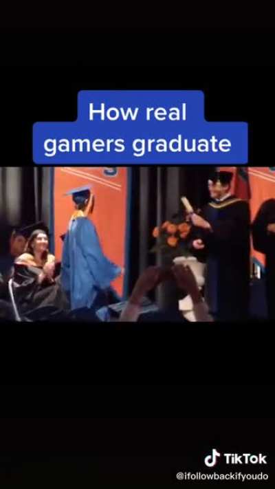 A real gamer! Respect!