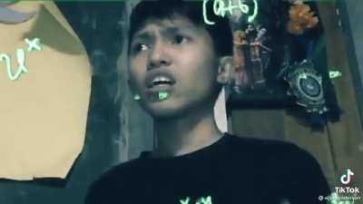 Yan kasi kakacellphone moyan