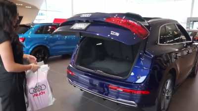 Hands-free trunk opening feature