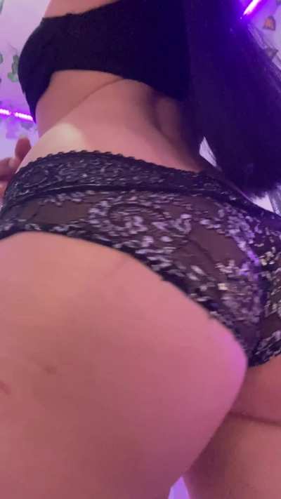 Nut all over my jiggly cheeks