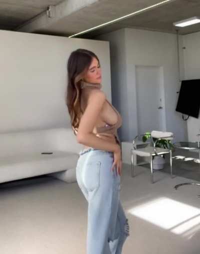 Beauty in jeans