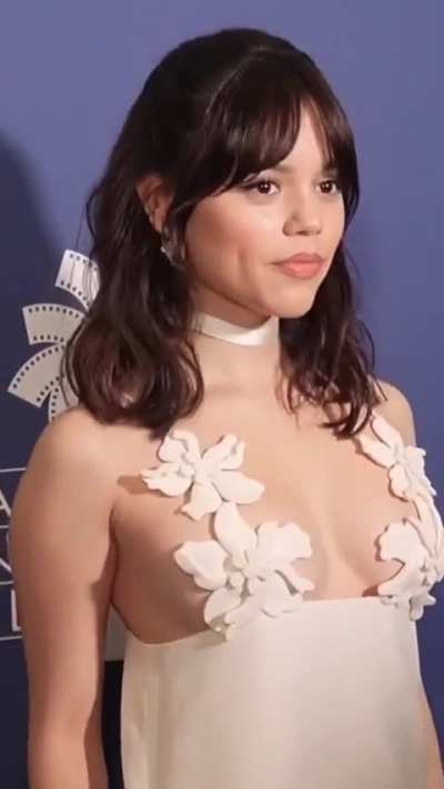 Jenna ortega