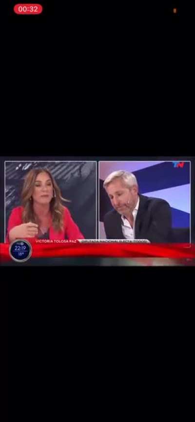 Victoria Trolosa Paz cuando aparece en la tele: ZZZZZ