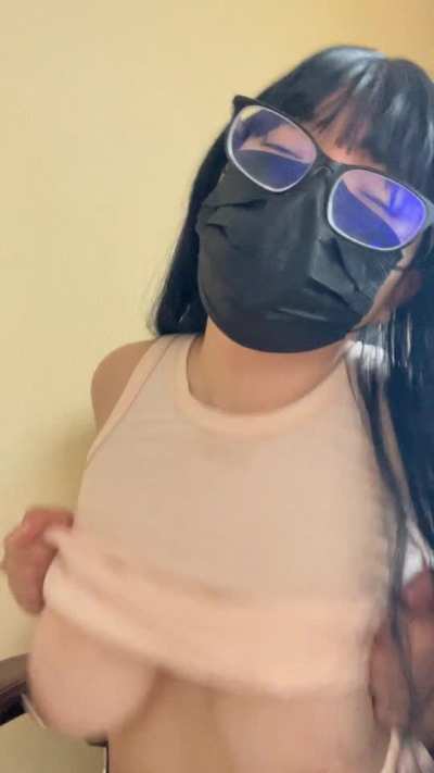 Feeling really needy to get my boobies sucked