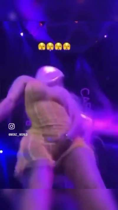 Cardi b 