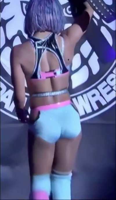 Mercedes Mone