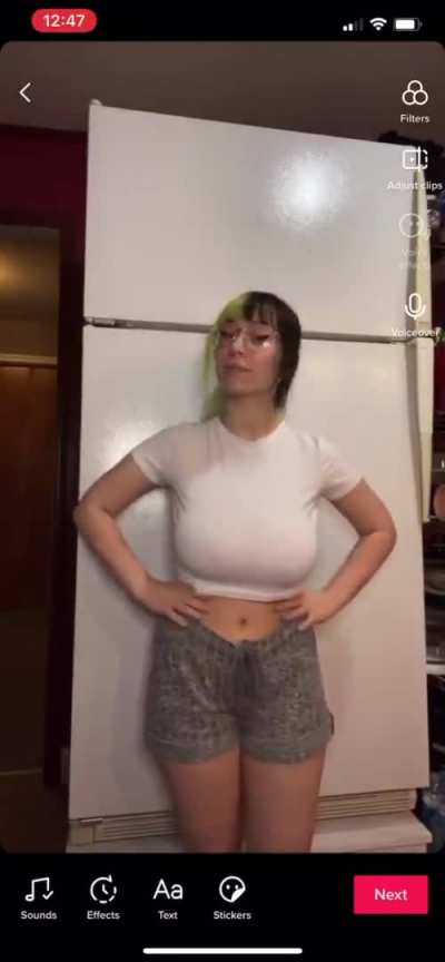 Huge Tits 😍😍😍