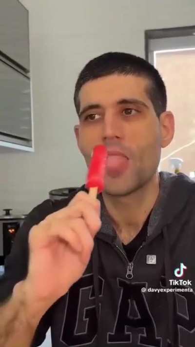 🤨