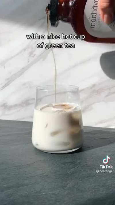 Replacing coffee with green tea