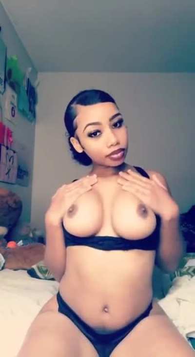 Got her dropbox hmu 5$ 😩📲!!