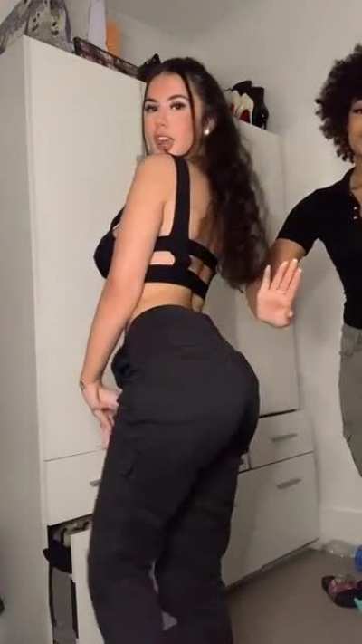 She's 🔥