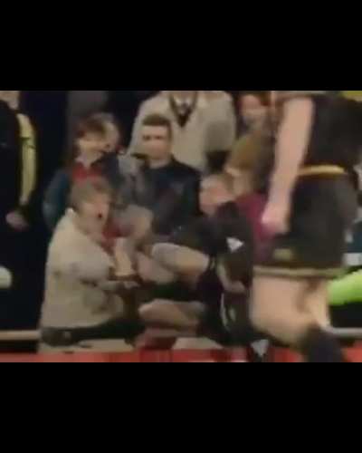 Man united after Cantona gives on of his speeches