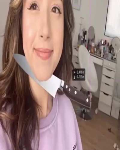 Pokimane 😔