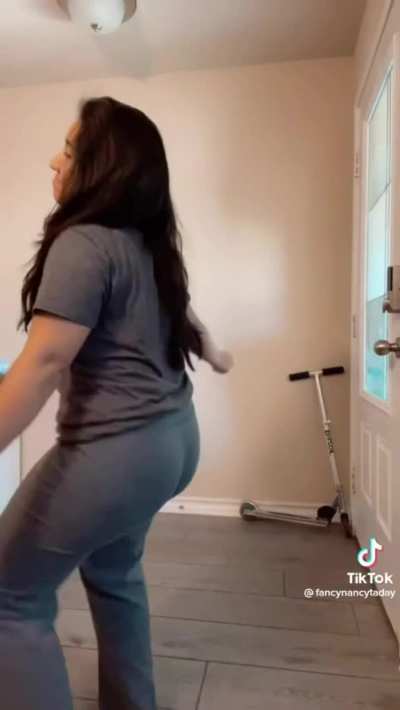 WAIT for it. Love an ass in sweats.