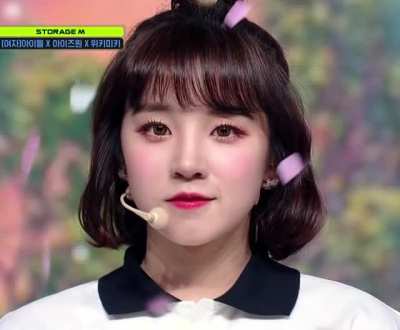 Song Yuqi (210225)